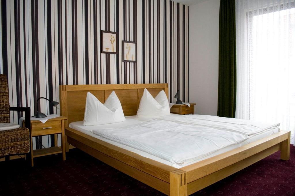 Hotel Cafe Bothe Wolfshagen  Kamer foto